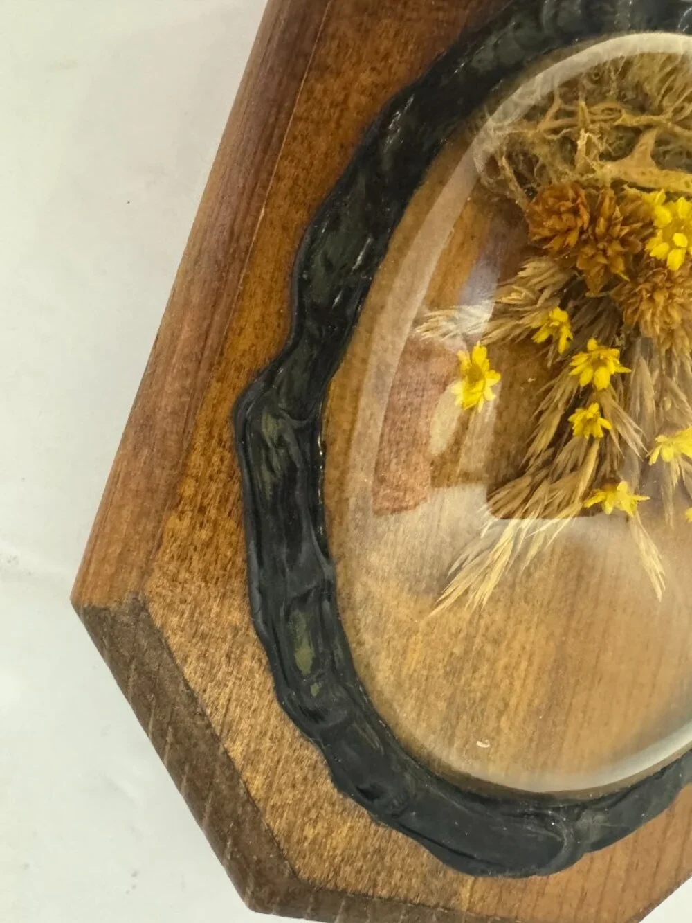 Vintage Dried Flowers Wall Hanging Art Convex Bubble Glass Wood Plaque.